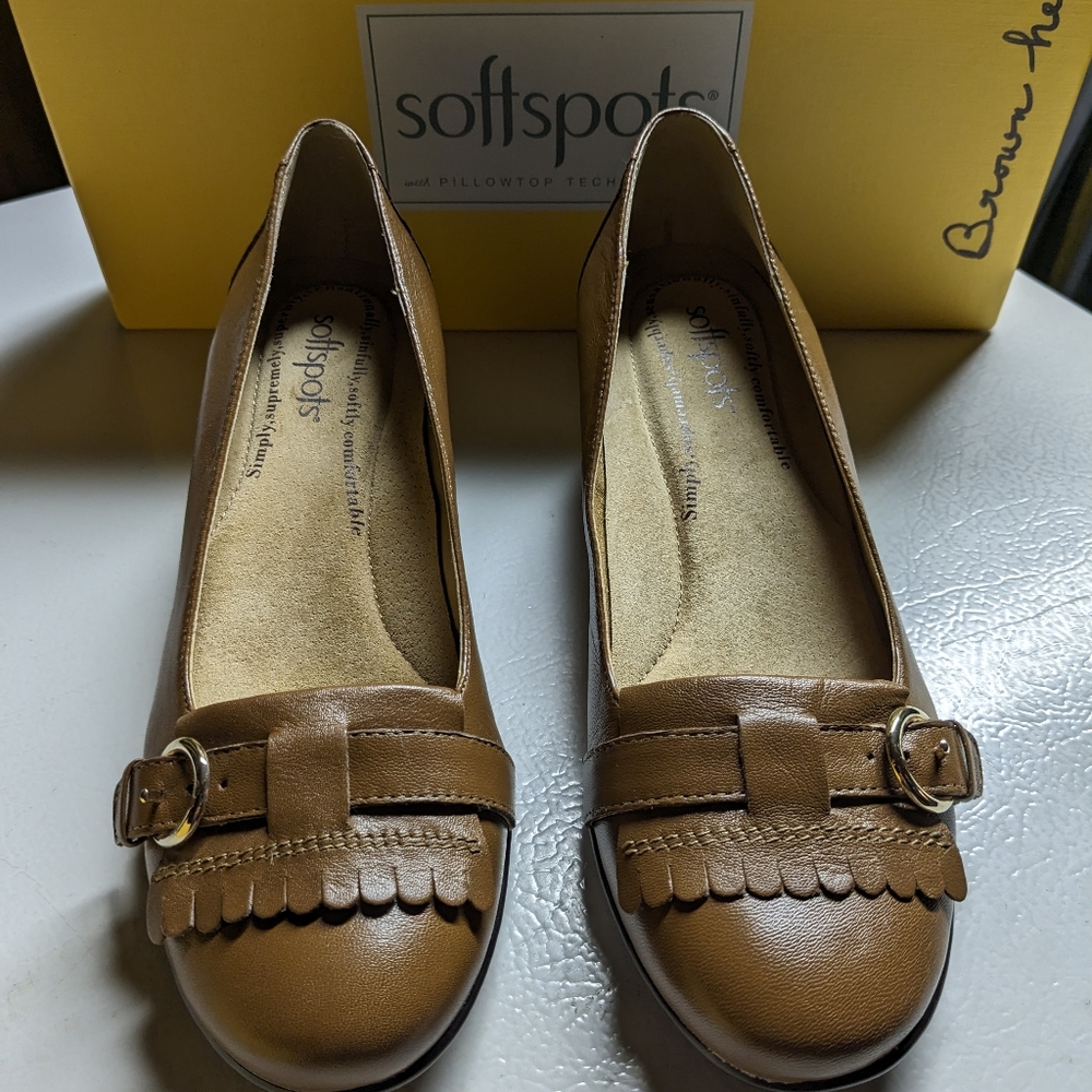 Softspots low heel shoe. Tobacco 6.5